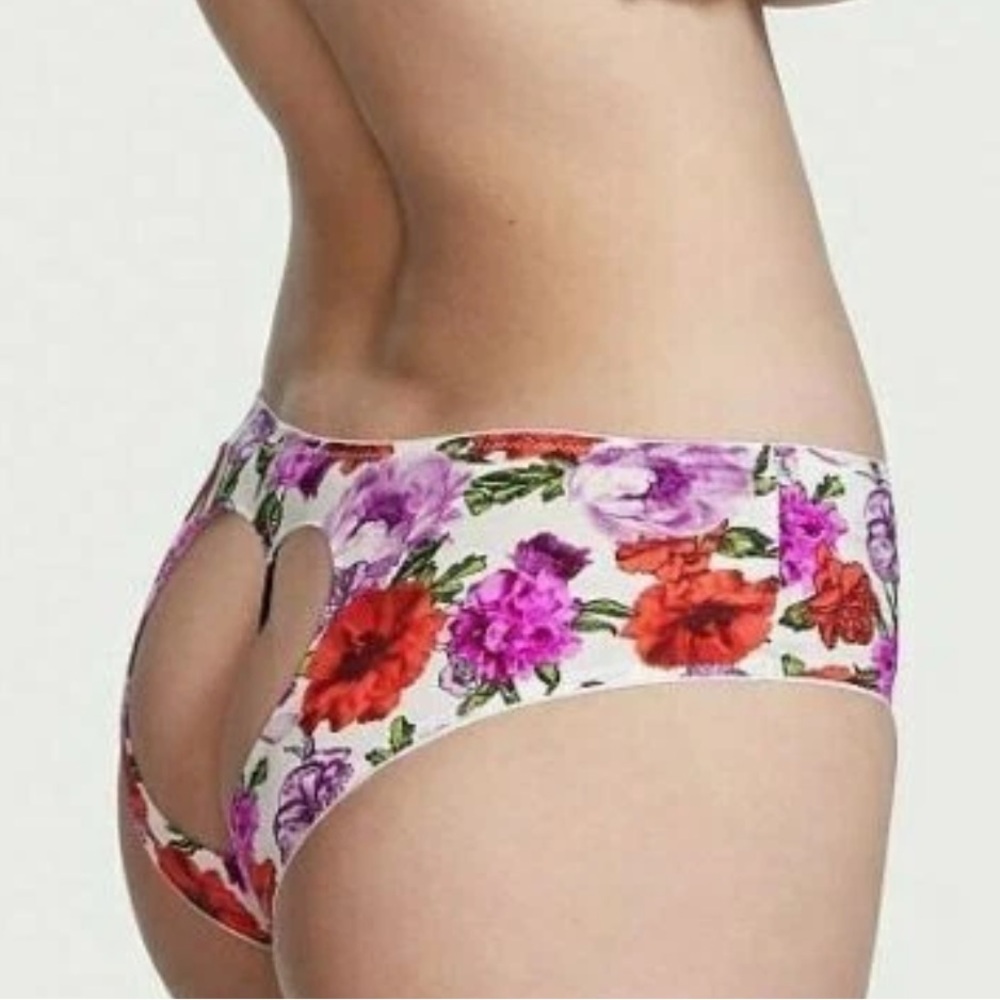NWT Victoria's Secret Very Sexy Floral Heart Cut-Out Stretch Cheeky Panty Size M